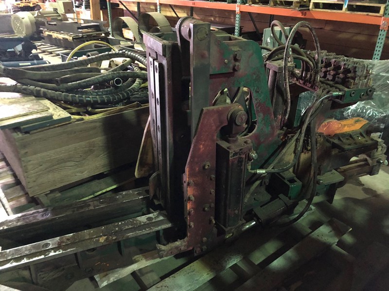 2001 McDonough 42inch 3 Knee Carriage Carriage (Sawmill)